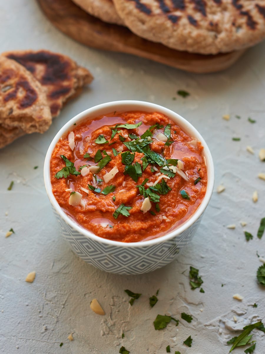 Roasted red pepper dip with pitta