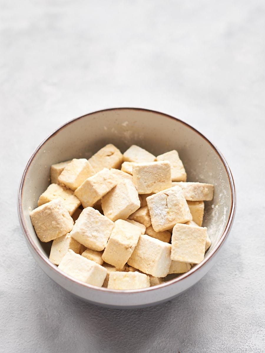 tofu in bowl with cornflour 3