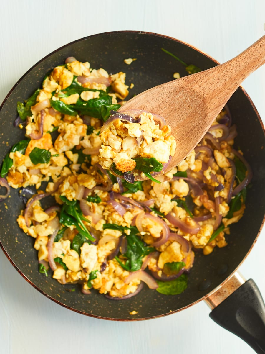 vegan breakfast scramble in pan