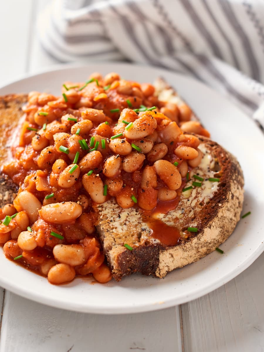 https://forkfulofplants.com/wp-content/uploads/2021/01/Easy-Homemade-Vegan-Baked-Beans-20.jpg