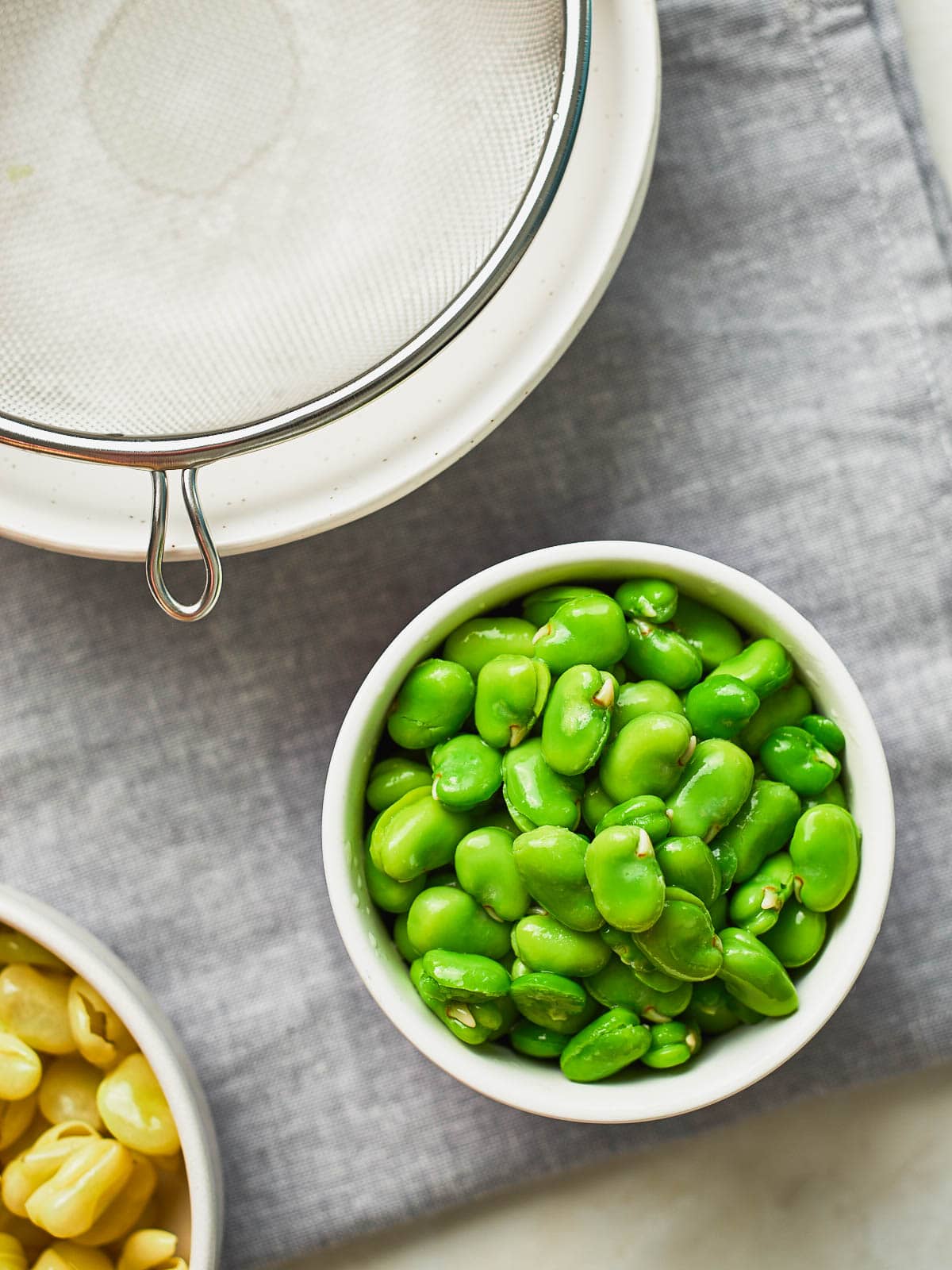 Bowl of peeled broad beans